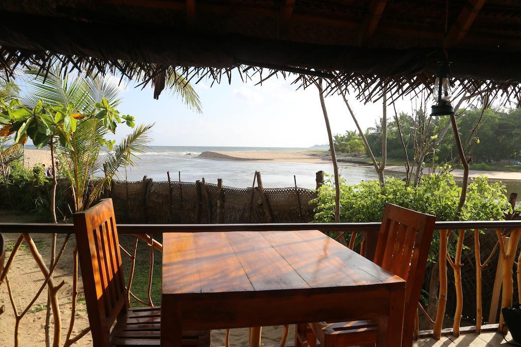 Lonely Beach Resort Tangalle Exterior foto