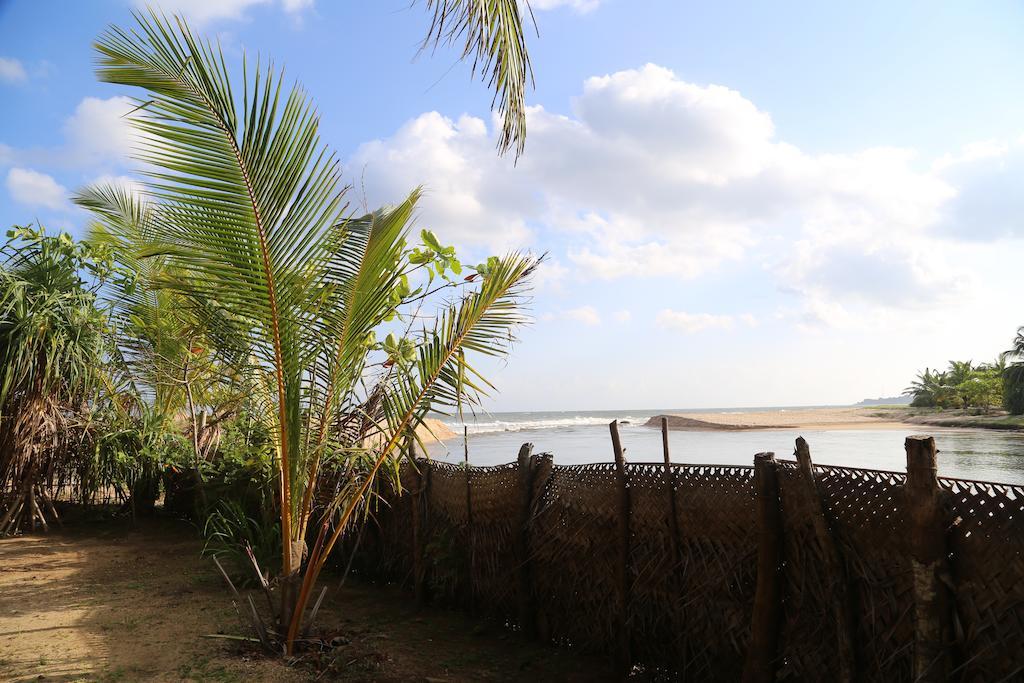 Lonely Beach Resort Tangalle Exterior foto