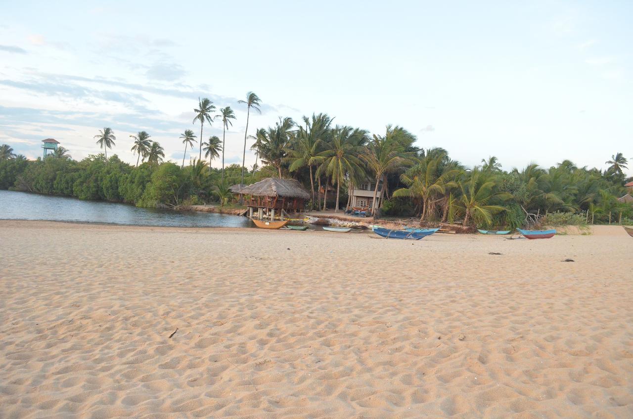 Lonely Beach Resort Tangalle Exterior foto