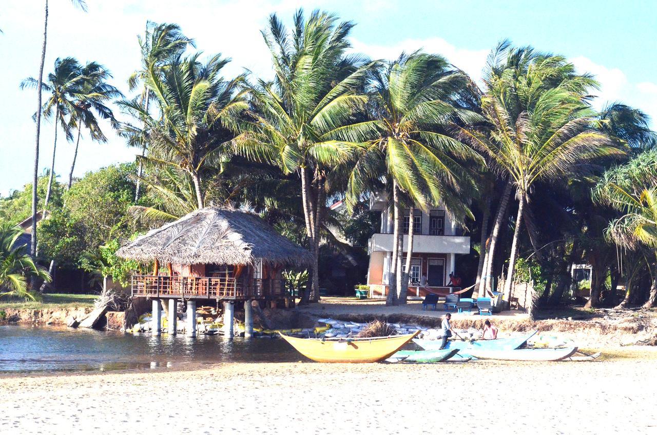 Lonely Beach Resort Tangalle Exterior foto